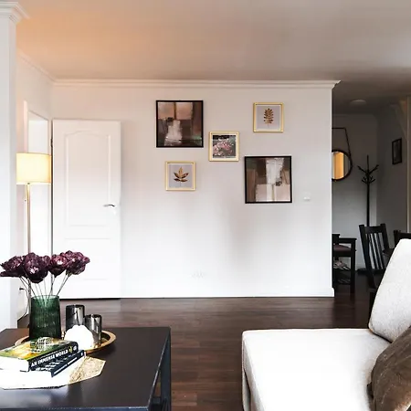 Luxury Apt + Office * Neuenhagen bei Berlin