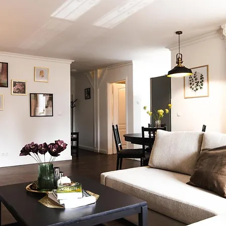 Luxury Apt + Office Apartment